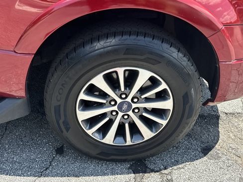 Used 2017 Ford Expedition XLT AWD/4WD image 15