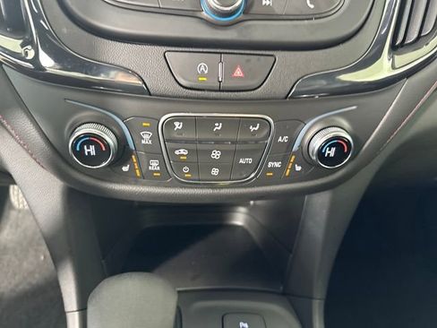 Used 2024 Chevrolet Equinox RS image 23