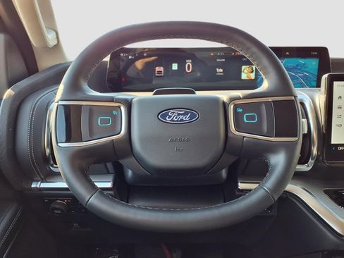 New 2026 Ford Expedition Platinum AWD/4WD image 24