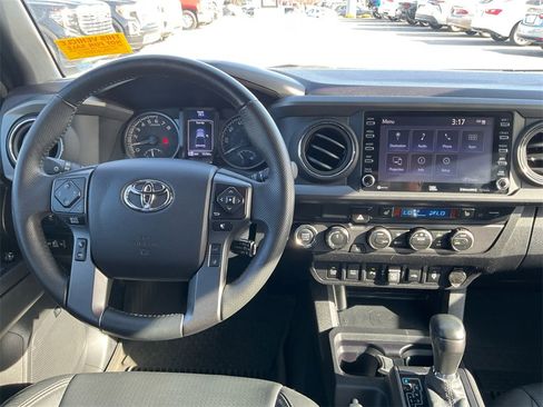 Used 2022 Toyota Tacoma TRD Sport w/ TRD Premium Sport Package image 17