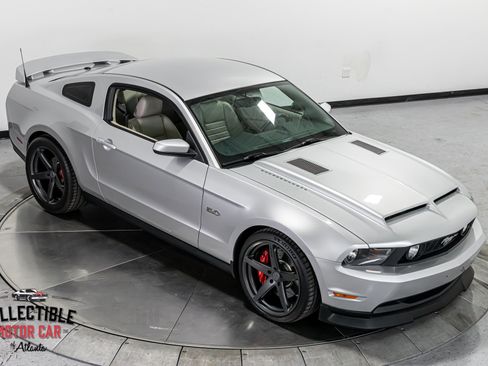 Used 2011 Ford Mustang GT Premium image 37