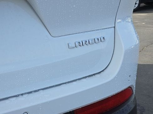 New 2026 Jeep Grand Cherokee L Laredo image 73