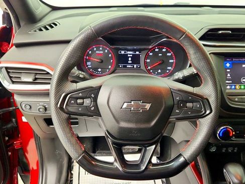 Used 2022 Chevrolet TrailBlazer RS image 13