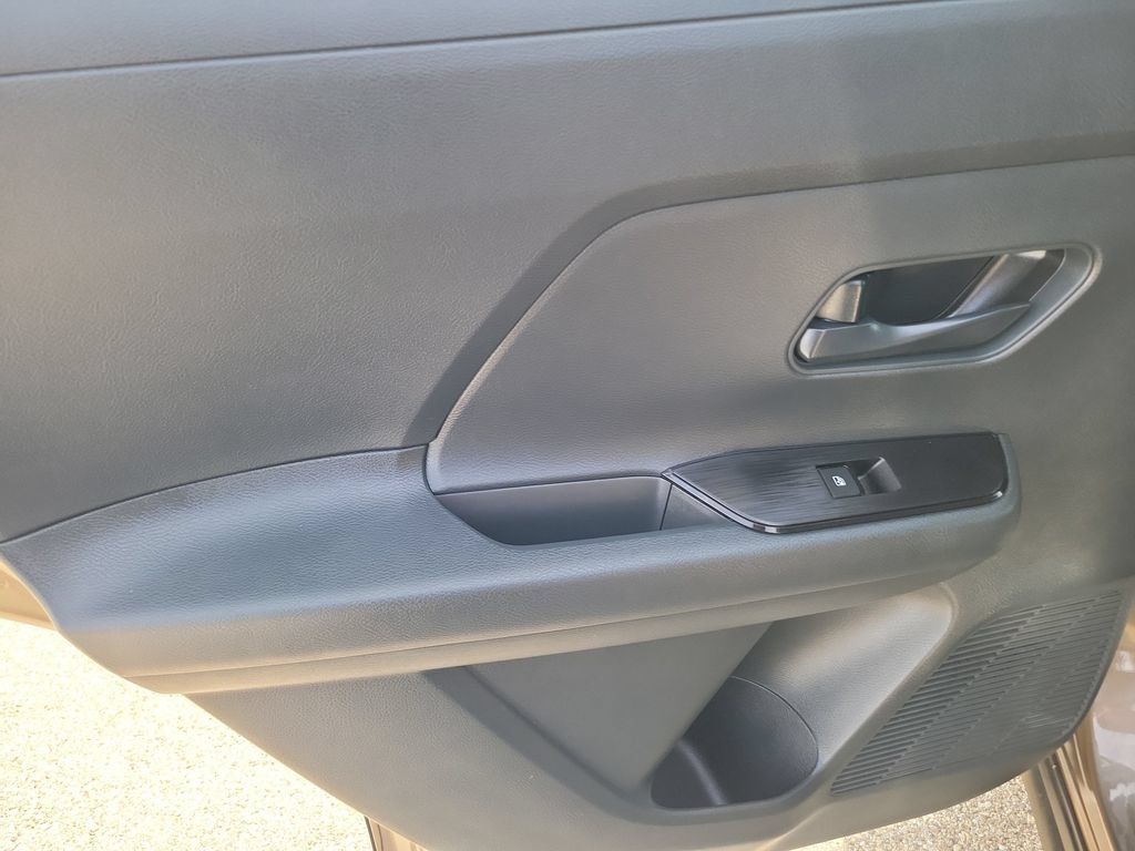 Certified 2025 Nissan Kicks S FWD image 13