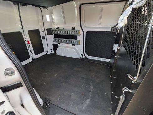 Used 2019 Nissan NV200 SV w/ Navigation Package image 25