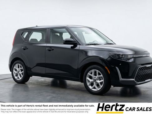 Used 2025 Kia Soul LX w/ LX Technology Package FWD image 1