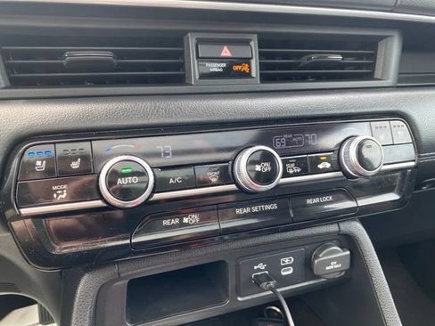 Used 2024 Honda Pilot Elite image 16