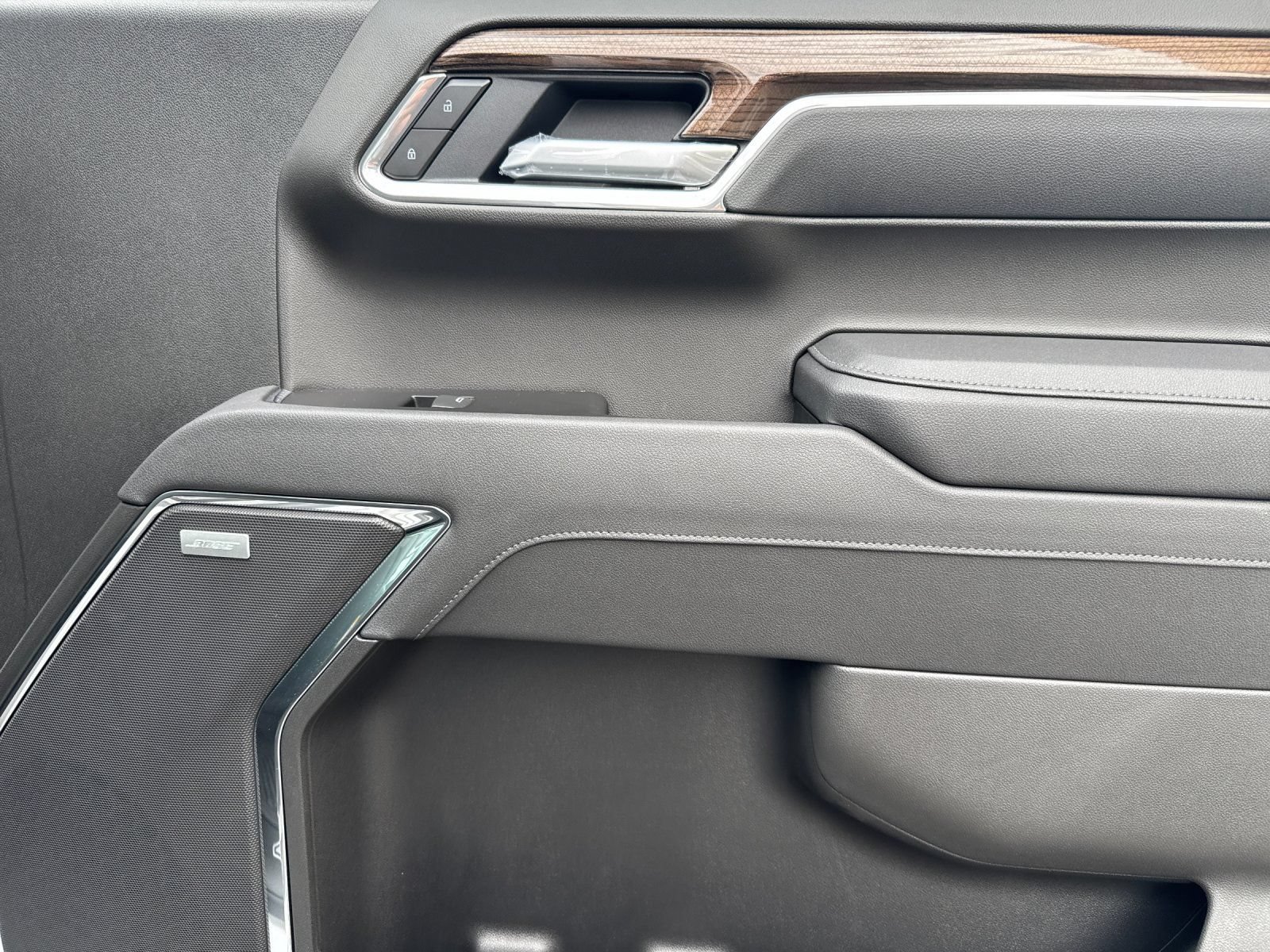 New 2026 Chevrolet Silverado 1500 LT Trail Boss w/ LT Trail Boss Premium Package AWD/4WD image 18