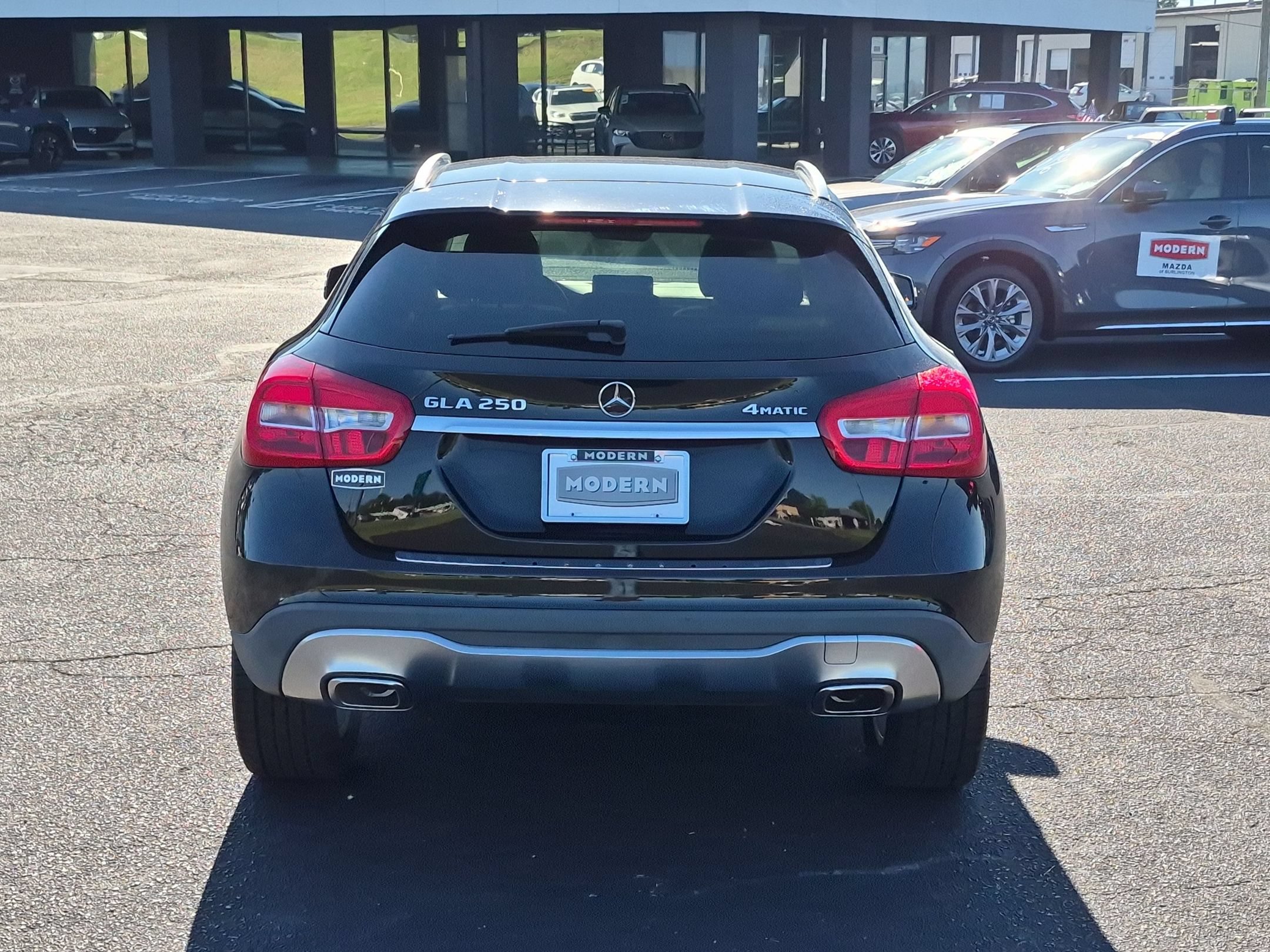 Used 2019 Mercedes-Benz GLA 250 4MATIC image 4