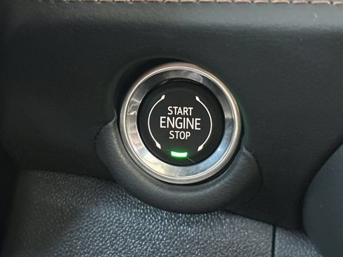 Used 2026 Chevrolet Tahoe High Country AWD/4WD image 32