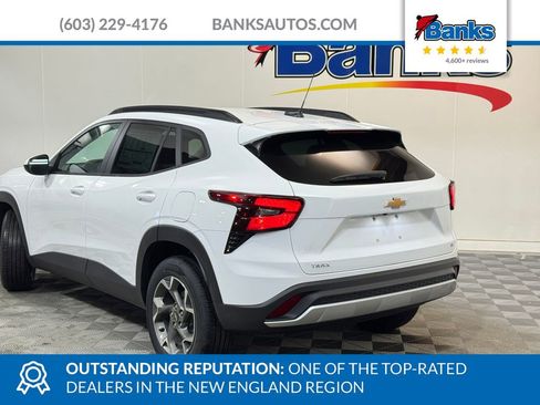 New 2026 Chevrolet Trax LT FWD image 6