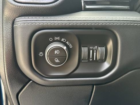 Used 2024 RAM 3500 Limited AWD/4WD image 28