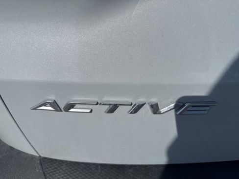 Used 2025 Ford Escape Active image 11