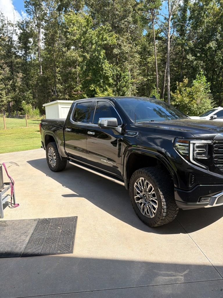 Used 2024 GMC Sierra 1500 Denali Ultimate AWD/4WD image 1
