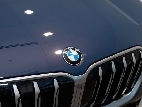 Used 2026 BMW X1 xDrive28i w/ Technology Package AWD/4WD image 7