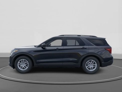 New 2026 Ford Explorer Active w/ Active Comfort Package image 3