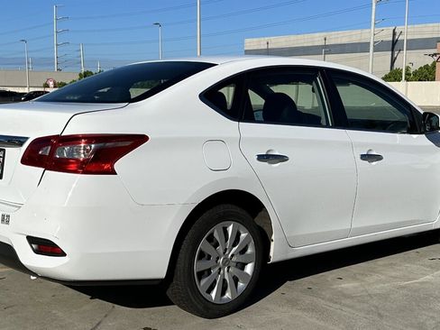 Used 2019 Nissan Sentra S image 5