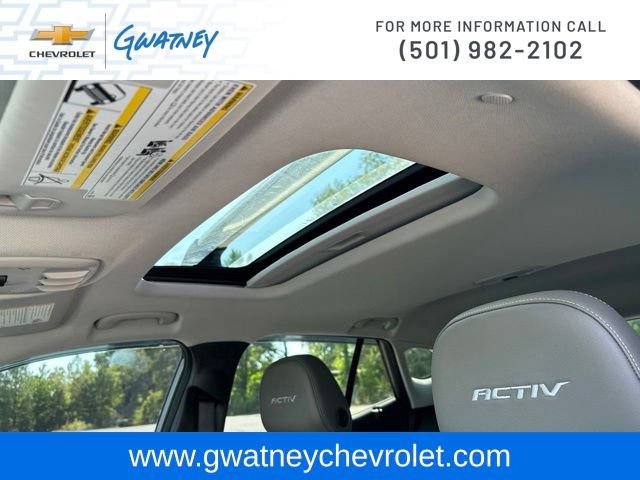 Used 2025 Chevrolet Trax ACTIV w/ Sunroof Package FWD image 20