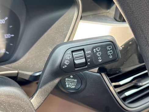Certified 2020 Ford Escape SE FWD image 25