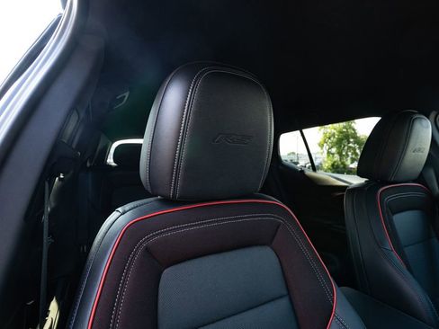 Used 2024 Chevrolet Equinox EV RS image 16