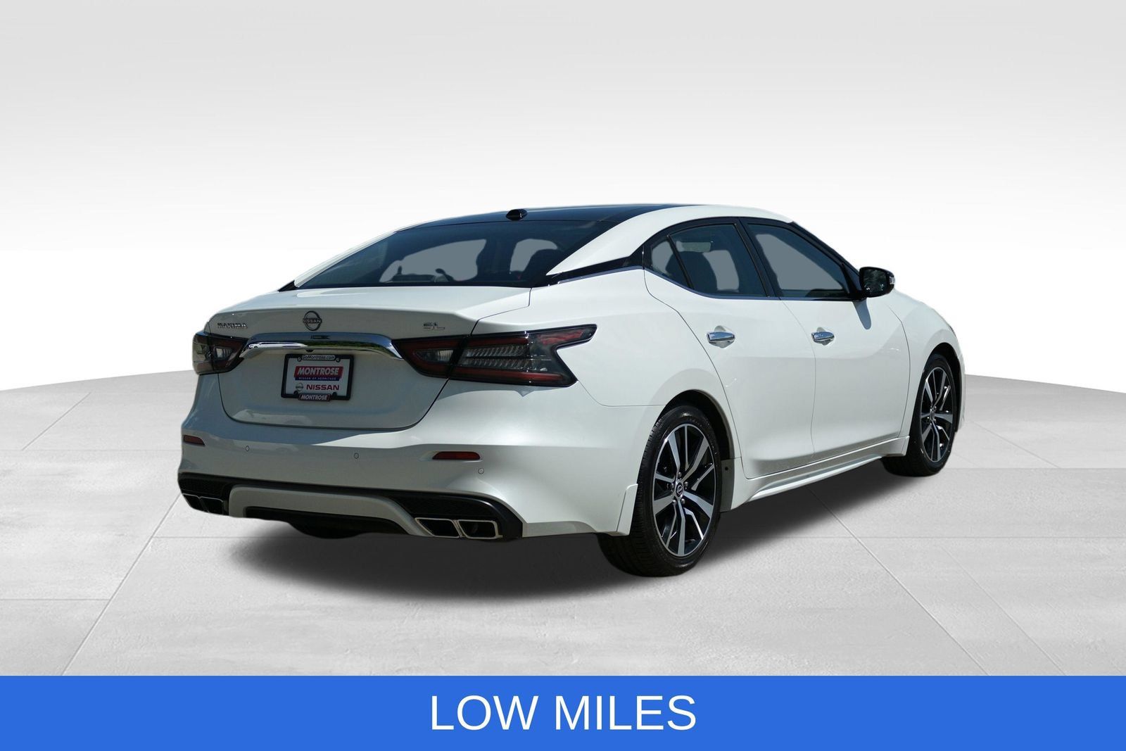 Used 2023 Nissan Maxima SL FWD image 11