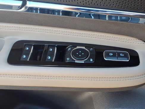 Certified 2024 Lincoln Corsair AWD image 24