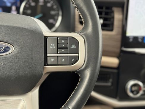 Used 2024 Ford Expedition Max Limited image 12