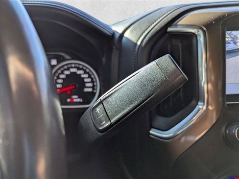 Used 2021 Chevrolet Silverado 1500 High Country image 11