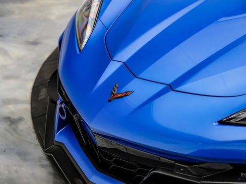 Used 2024 Chevrolet Corvette Z06 w/ Z07 Performance Package RWD image 44