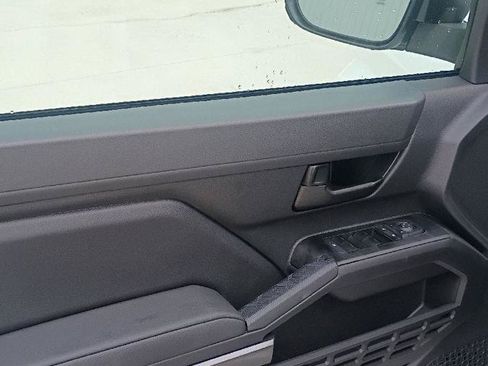 New 2026 Toyota Tacoma SR5 AWD/4WD image 9