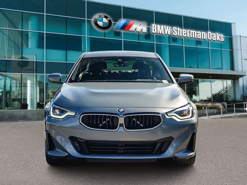 Used 2025 BMW 230i xDrive Coupe w/ Premium Package image 2