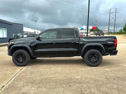 Used 2023 Chevrolet Colorado Trail Boss w/ Technology Package AWD/4WD image 5