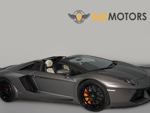 Used 2015 Lamborghini Aventador LP 700-4 image 1