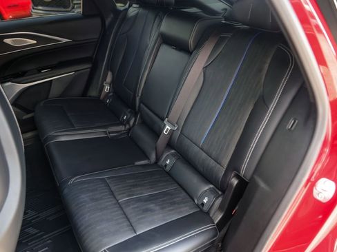 Used 2025 Cadillac Lyriq Luxury w/ LPO, Floor Liner Package AWD/4WD image 23