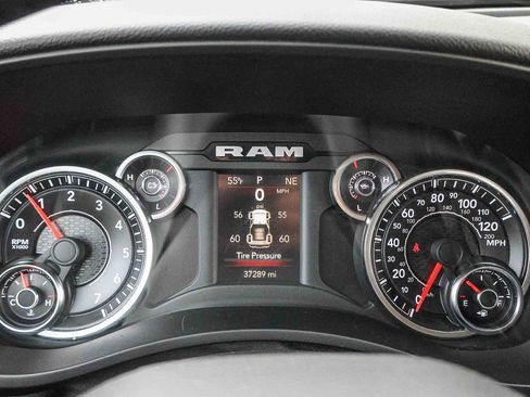 Used 2020 RAM 2500 Big Horn w/ Level 1 Equipment Group image 37