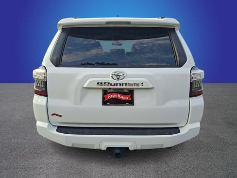 Used 2024 Toyota 4Runner SR5 AWD/4WD image 5