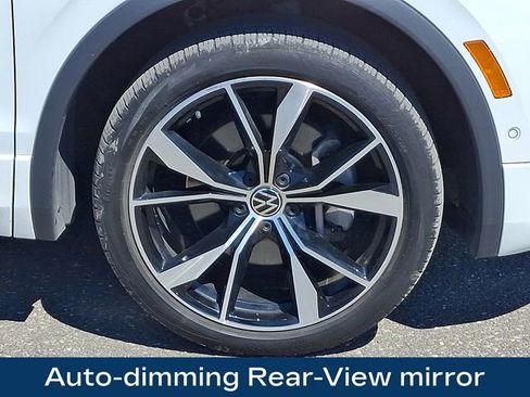 Used 2022 Volkswagen Tiguan SEL R-Line image 26
