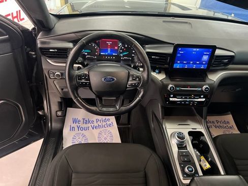 Used 2020 Ford Explorer XLT w/ Comfort Package AWD/4WD image 27