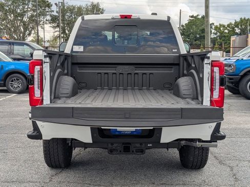 New 2025 Ford F250 Platinum image 13