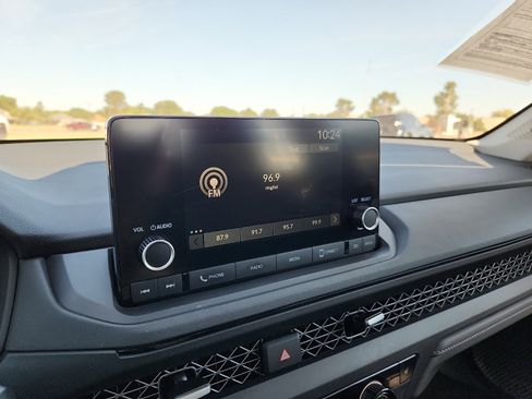 Used 2024 Honda Accord EX image 19