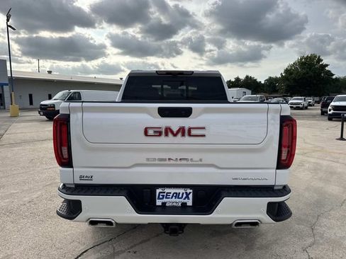 Used 2024 GMC Sierra 1500 Denali w/ Technology Package AWD/4WD image 13