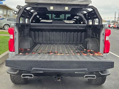 Used 2024 Chevrolet Silverado 1500 LT Trail Boss w/ Convenience Package II image 32