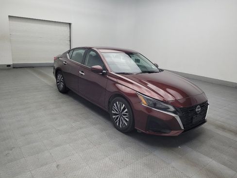 Used 2023 Nissan Altima 2.5 SV image 13