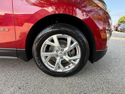 Used 2019 Chevrolet Equinox LT w/ Sun & Navigation Package AWD/4WD image 33