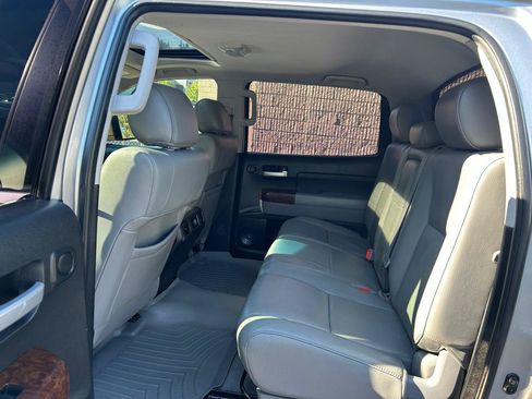 Used 2011 Toyota Tundra Limited w/ Platinum Pkg AWD/4WD image 14