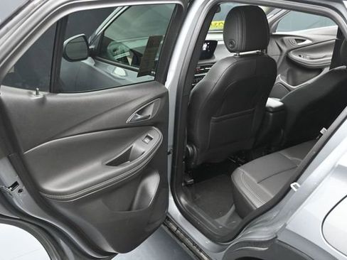 Used 2025 Buick Encore GX Preferred AWD/4WD image 26