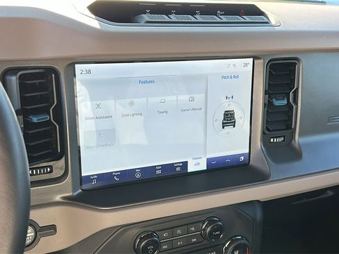 Used 2024 Ford Bronco Wildtrak image 16