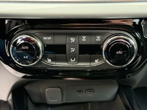 New 2026 Chevrolet Trax LT w/ Driver Confidence Package image 29