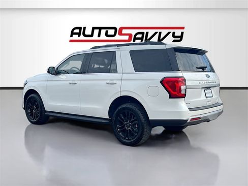 Used 2024 Ford Expedition XLT image 5