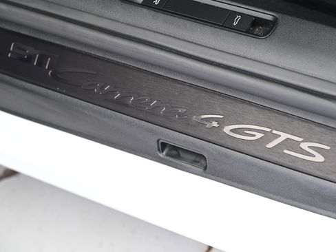 Used 2022 Porsche 911 Carrera 4S image 25